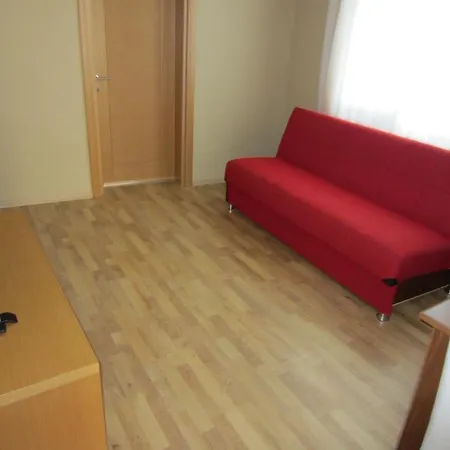 Flamingo Apart 3*