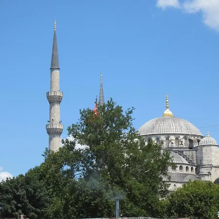 Aparthotel Flamingo Apart