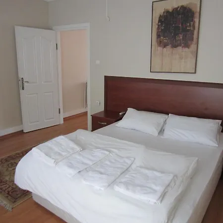 Flamingo Apart Aparthotel 3*