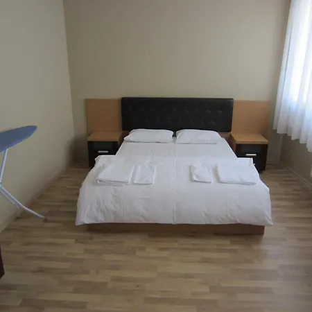 Aparthotel Flamingo Apart 3*